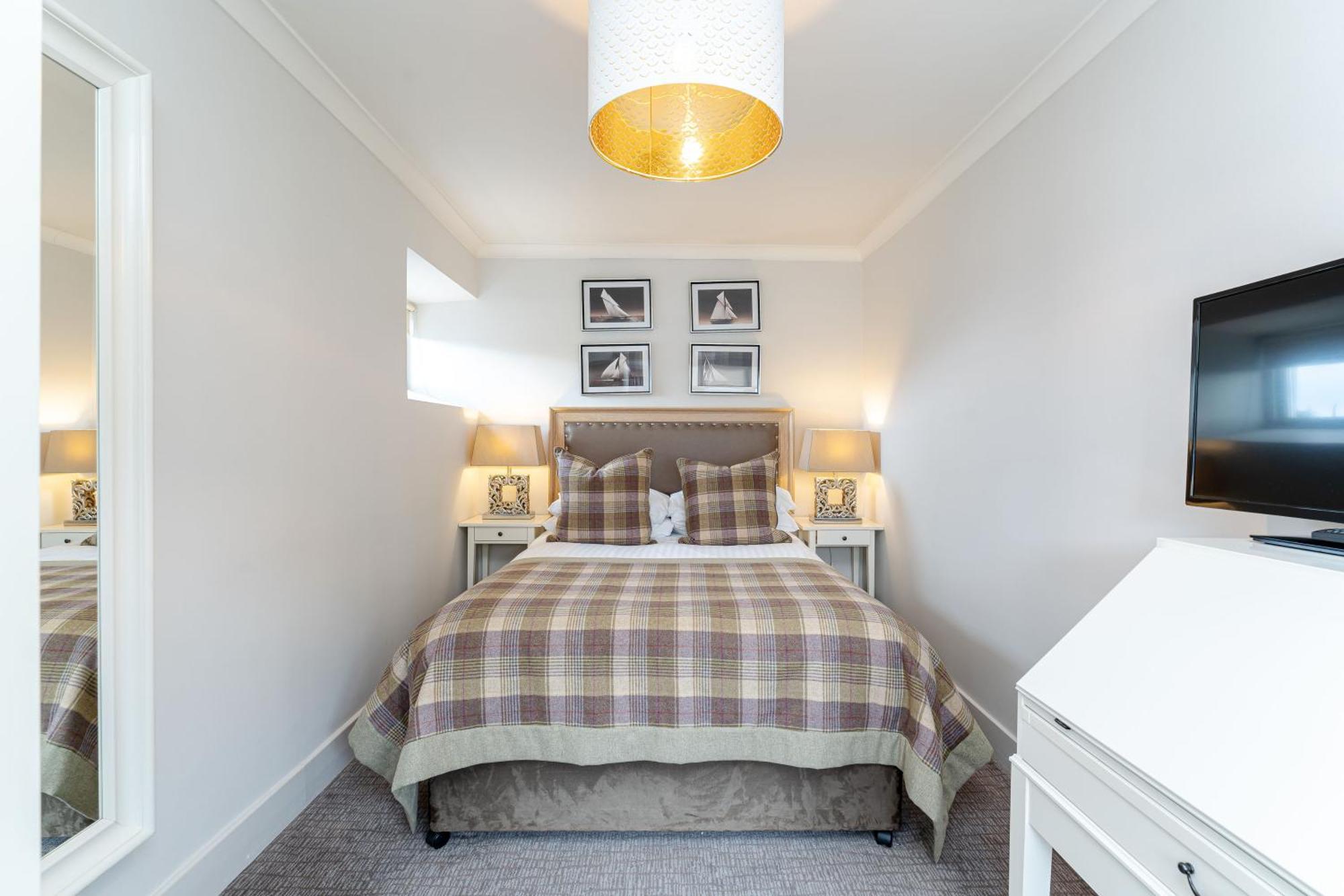 Отель Sandown House Нэрн Экстерьер фото
